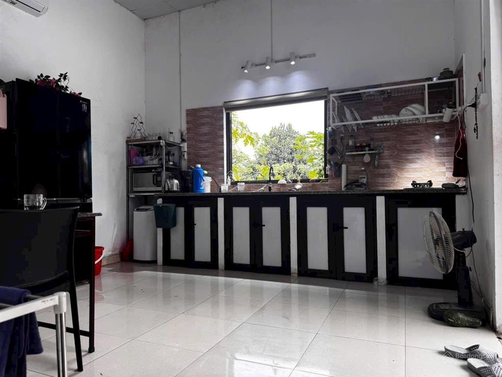 Bán đất tặng nhà tiện ích đầy đủ,giá fo 4,2 tỷ vị trí đẹp ngay trung tâm xã