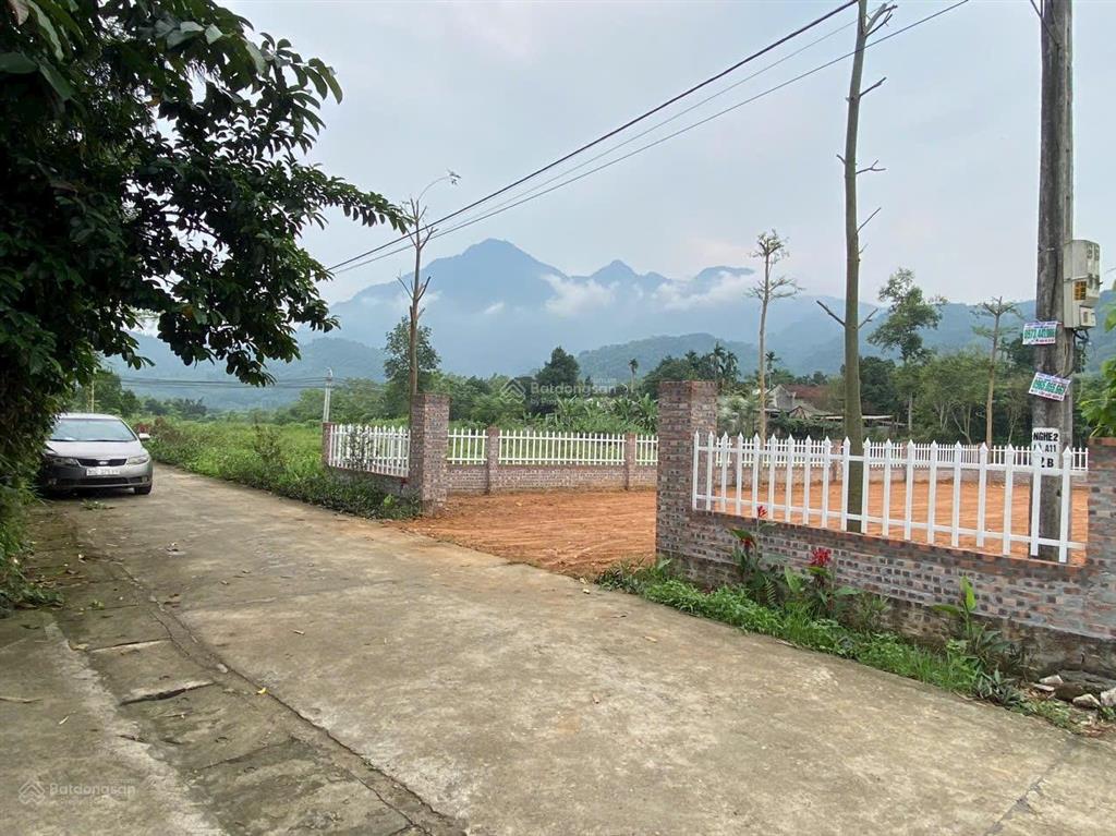 Bán nhanh lô đất nghỉ dưỡng 456m2.sẵn sổ,view núi,bám suối,vị trí đẹp