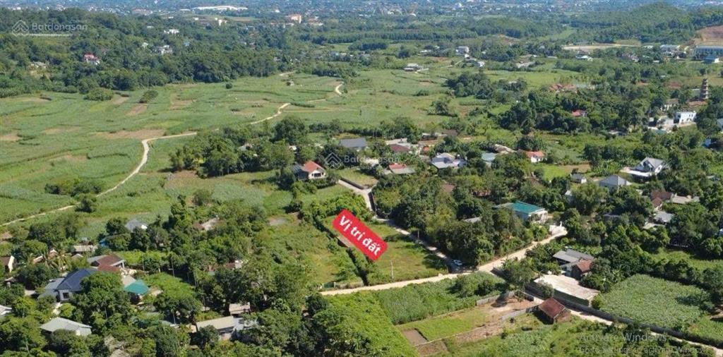 Bán nhanh lô đất nghỉ dưỡng 456m2.sẵn sổ,view núi,bám suối,vị trí đẹp