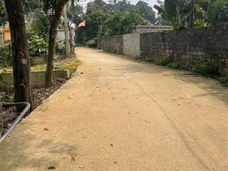 Nhỉnh 4 tỷ sở hữu lô đất 759m2,có 200m thổ cư,sẵn xổ ,mặt tiền rộng,bám cánh đồng