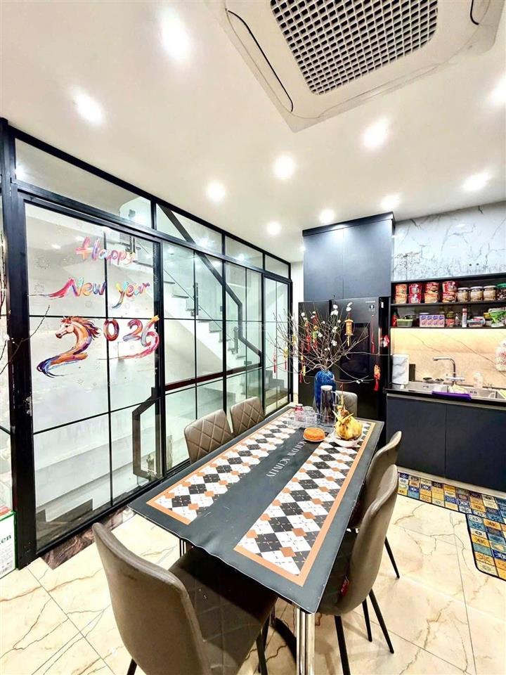 Cho thuê nhà đức giang, long biên 74m x6t, 18 tr/th