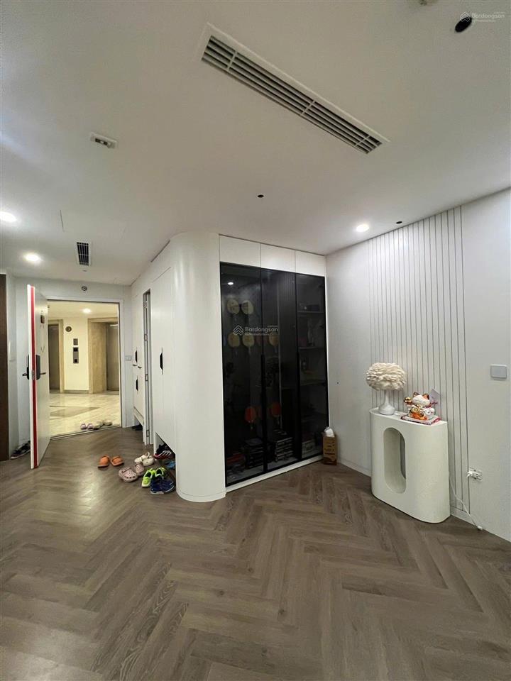Bán gấp căn hộ 4pn 140m2 full nội thất rộng và rẻ nhất sunshine garden  phạm minh đức  0982 869 ***