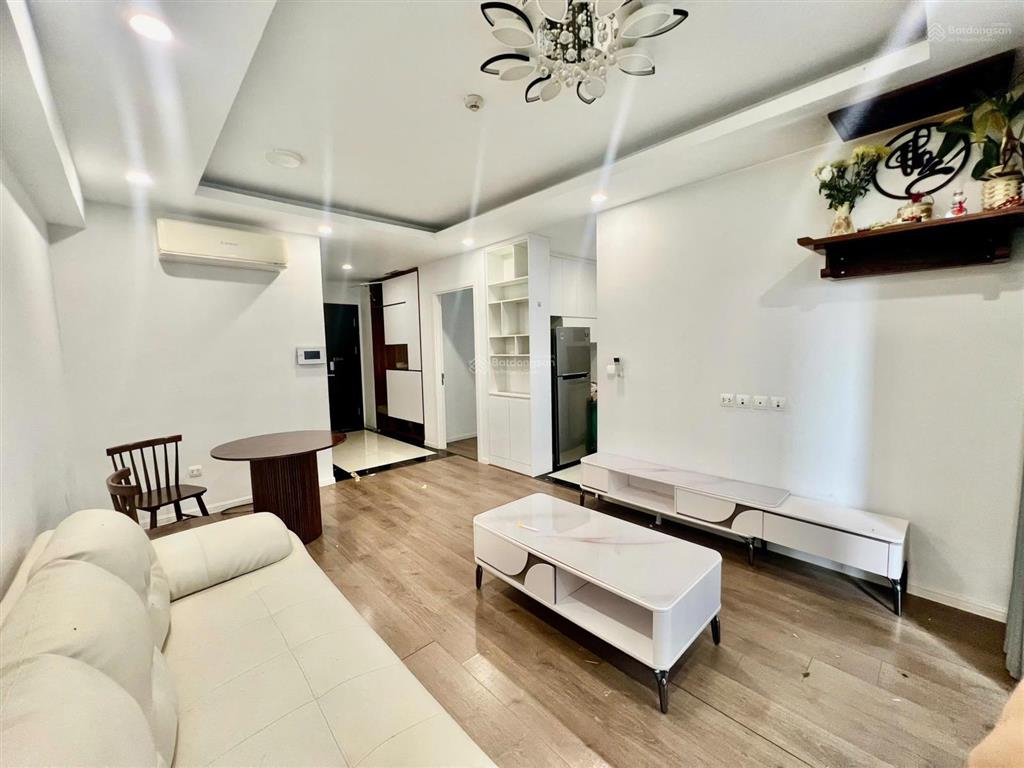 Cho thuê căn hộ 2pn  2wc đẹp và giá hời imperia sky garden   em đức 0982 869 ***