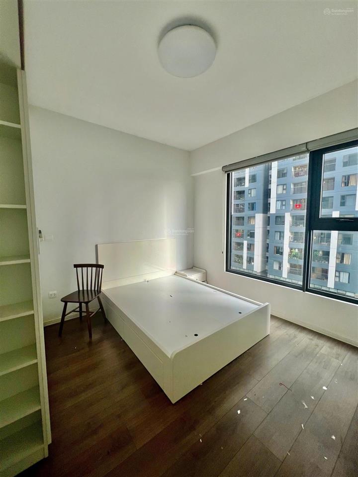 Cho thuê căn hộ 2pn  2wc đẹp và giá hời imperia sky garden   em đức 0982 869 ***