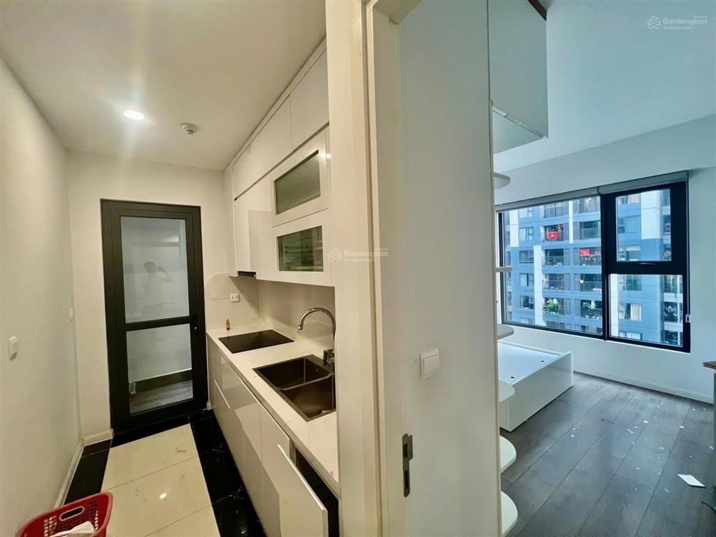 Cho thuê căn hộ 2pn  2wc đẹp và giá hời imperia sky garden   em đức 0982 869 ***