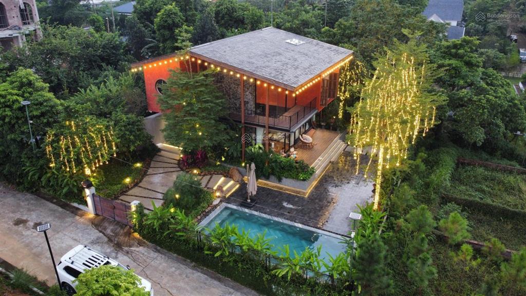Bác nào tìm đất xây biệt thự nghỉ dưỡng view hồ không thể bỏ qua lô đất này