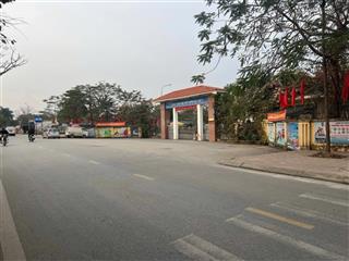 Bán nhà 3 tầng 51m dân xây tại song phương hoài đức gần nhiều tiện ích .