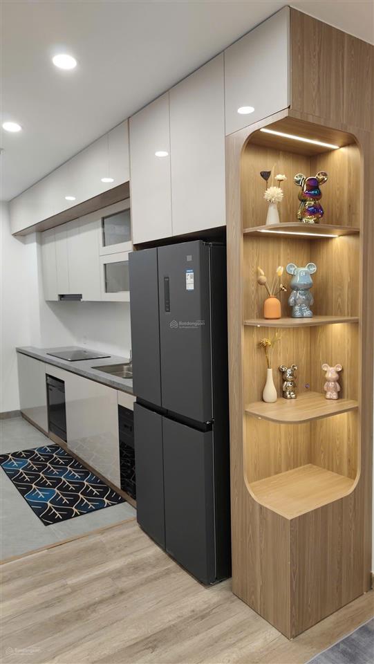 Chính chủ bán gấp căn 3pn dt 100m2 giá 6,5tỷ bao phí view đông nam thành phố  0941 915 ***