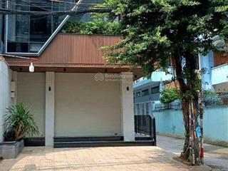 Cần cho thuê nhà góc 2 mt đường hoàng sa, p. 8, q. 3