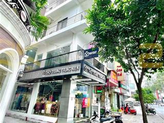 Cần cho thuê nhà góc 2mt 138c ngô quyền p.8 q.10