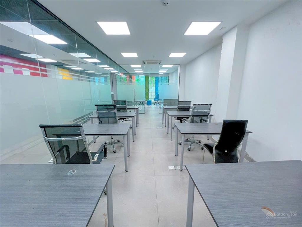 Cho thuê nhà mt 524c đường 3/2, phường 14, quận 10 thông ra nguyễn tri phương  thành thái