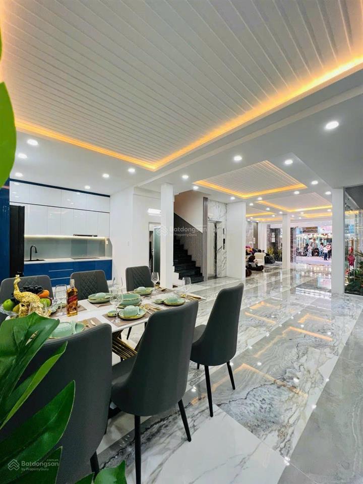 Cần cho thuê nhà mt 68b trần quang khải, p. tân định, quận 1 thông ra võ thị sáu  hai bà trưng