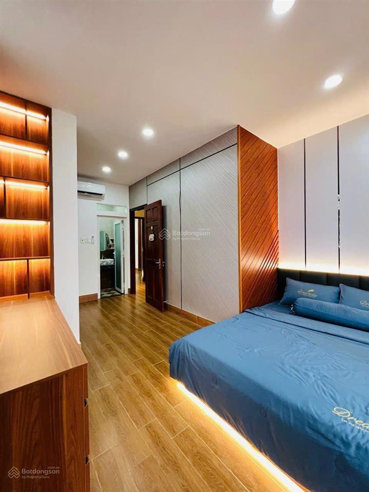 Cần cho thuê nhà mt 68b trần quang khải, p. tân định, quận 1 thông ra võ thị sáu  hai bà trưng