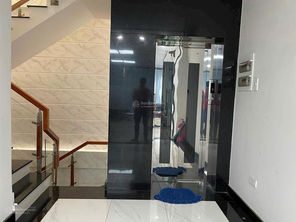 Cần cho thuê nhà mt 23b phan đăng lưu, p. 3, q. bình thạnh gần chợ bà chiểu