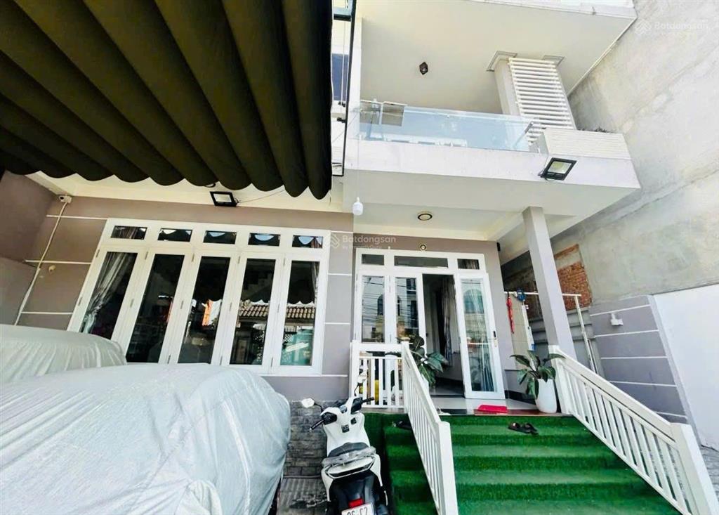 Bán nhà lầu mặt tiền đường nguyễn trãi  tp phan thiết, gần siêu thị co.opmart, đại lộ lê duẩn