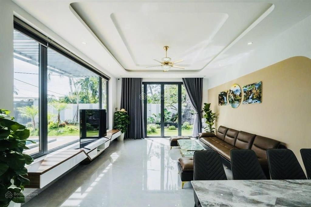Bán căn góc villa sân vườn  phường mũi né  tp phan thiết. gần khu bờ kè hải sản, kinh doanh tốt