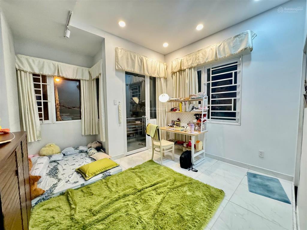 Bán nhà quận 8 mặt tiền mai hắc đế , 144m2, 4 lầu, 5pn chỉ 11,5 tỷ