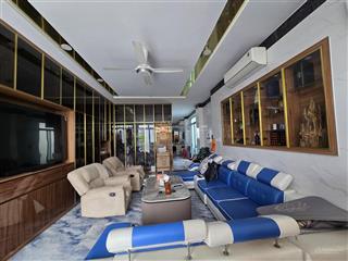 Bán nhà mặt tiền quận 8 , 5p qua q1 , 6 lầu, thang máy , 106m2 chỉ 25 tỷ