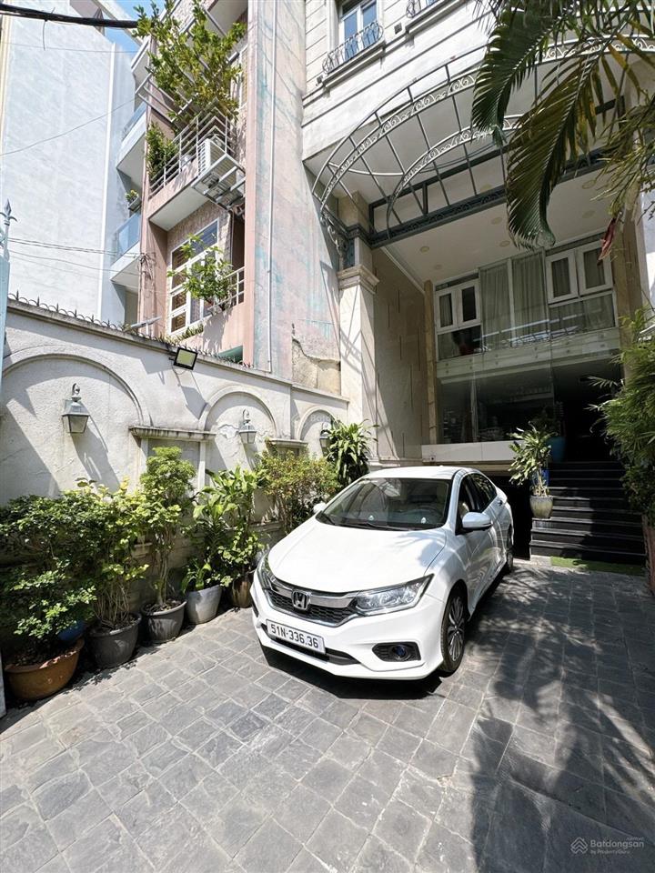 Bán tòa nhà mặt tiền bình thạnh, hầm, 8 lầu, thang máy chỉ 34,5 tỷ