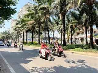 Bán toà nhà hầm, 6 lầu, sân thượng, 200m2 mặt tiền 9a kdc trung sơn