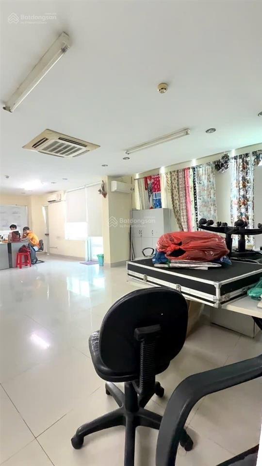 Bán toà nhà hầm, 6 lầu, sân thượng, 200m2 mặt tiền 9a kdc trung sơn