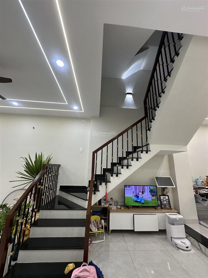Bán nhà quận 8, kdc phú lợi , 4 lầu , 3pn , 67m2 chỉ 6,3 tỷ