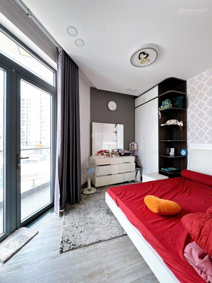 Bán nhà mặt tiền, lô gốc ngay tùng thiện vương q8, 6 lâu chỉ 12,8 tỷ