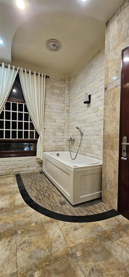 Bán biệt thự phong phú, gần bến xe q8 , 3 lầu , 7x120 chỉ 17,5 tỷ