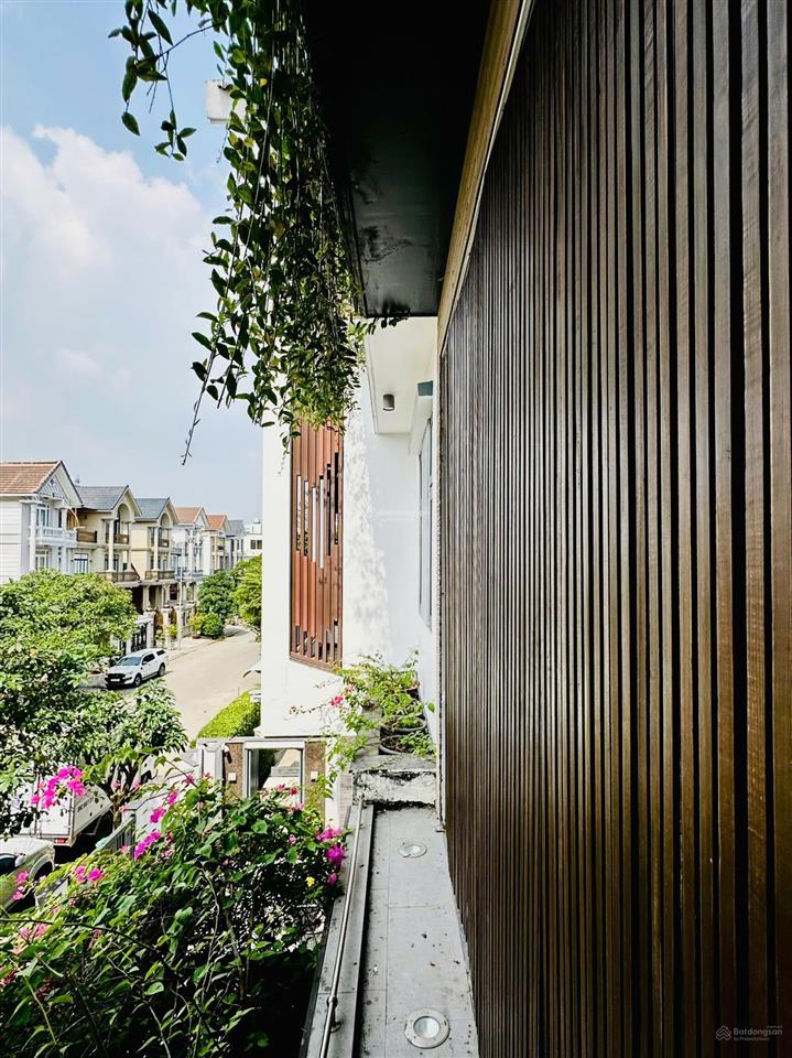 Bán biệt thự kdc đại phúc, phạm hùng, bình hưng, 4 lầu, hồ bơi, 212m2 chỉ 33 tỷ