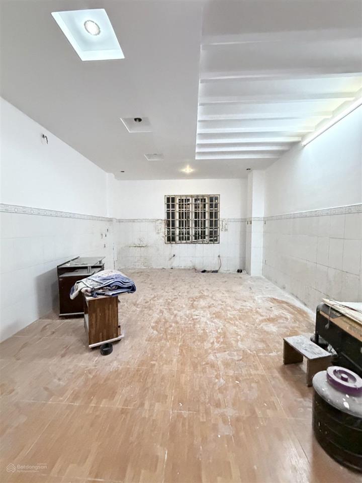 Bán nhà mặt tiền quận 8 , hưng phú, 5 lầu , 5pn chỉ 15,8 tỷ