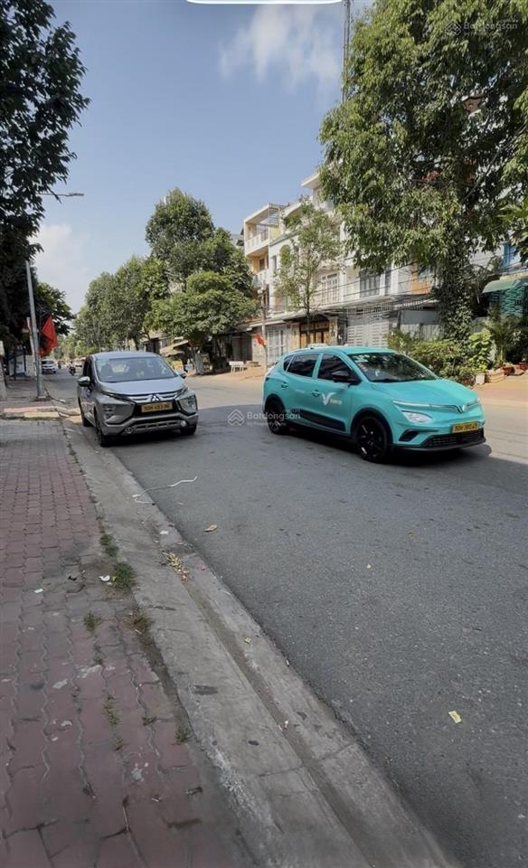 Bán nhà quận 8, mặt tiền lê bôi , 5 lầu, 91m2 chỉ 11 tỷ