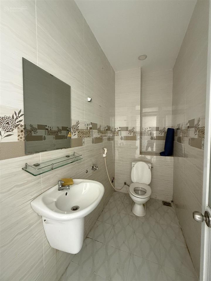 Bán nhà quận 8, mặt tiền lê bôi , 5 lầu, 91m2 chỉ 11 tỷ