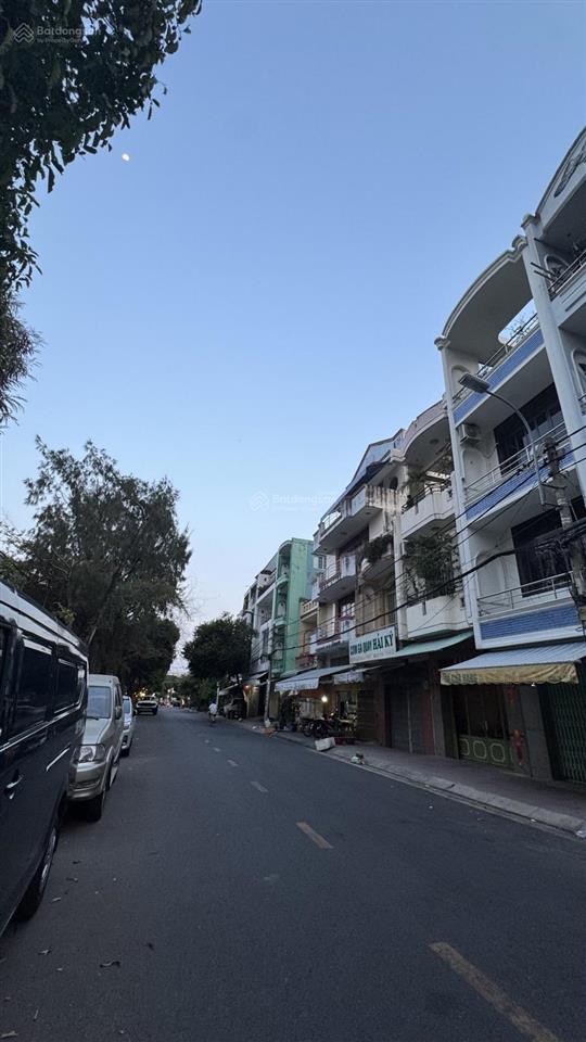 Bán nhà mặt tiền khu bình phú , phường 10, quận 6, 5 lầu, 6pn , 74m2 chỉ 13,7 tỷ