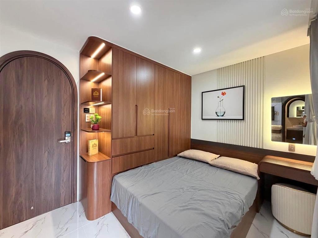 Bán chdv quận 10, 4 tầng 10 phòng, 1, penthouse, thu nhập khoán 100tr/th, chỉ 25,7 tỷ