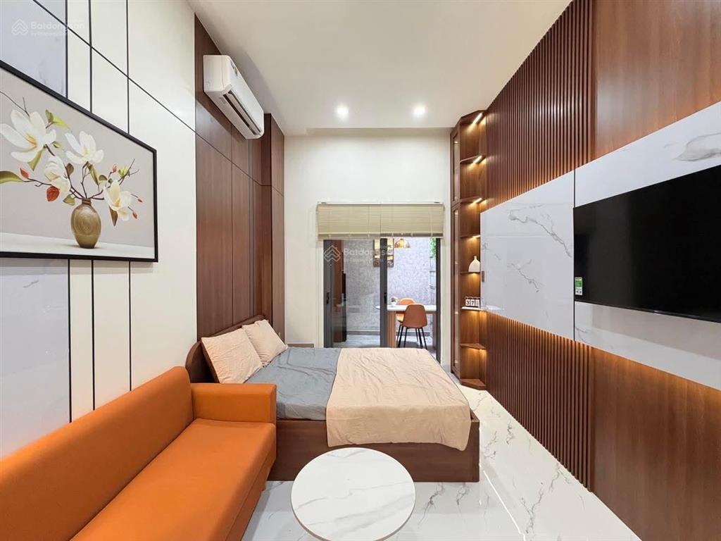 Bán chdv quận 10, 4 tầng 10 phòng, 1, penthouse, thu nhập khoán 100tr/th, chỉ 25,7 tỷ