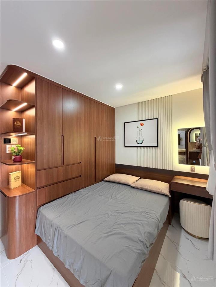 Bán chdv quận 10, 4 tầng 10 phòng, 1, penthouse, thu nhập khoán 100tr/th, chỉ 25,7 tỷ