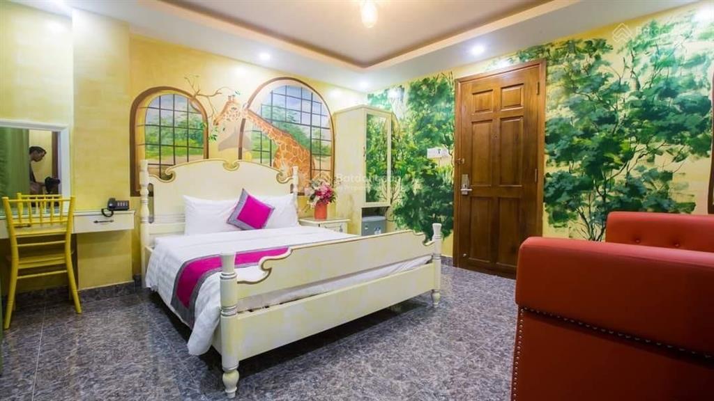 Bán nhà lô gốc kdc trung sơn hầm , 5 lầu, 32 phòng , ngang 13m chỉ 39,5 tỷ