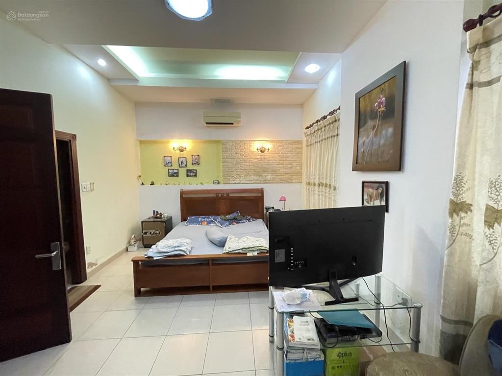 Bán nhà mặt tiền quận 8, khu tạ quang bửu, phường 5 , 3 lầu, 120m2 chỉ 24 tỷ