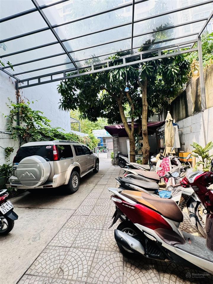 Bán nhà mặt tiền quận 7, 5 lầu, 237m2 ngang 7m chỉ 42 tỷ