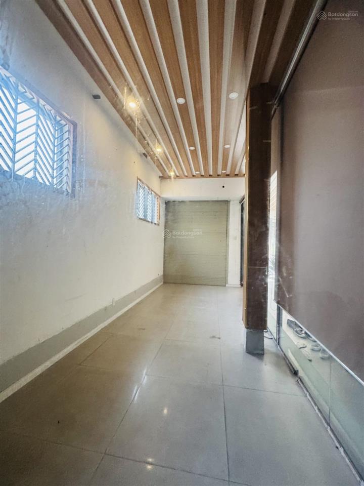 Bán nhà mặt tiền, lô gốc phó cơ điều quận 11 , 5 lầu 72m2 chỉ 28 tỷ