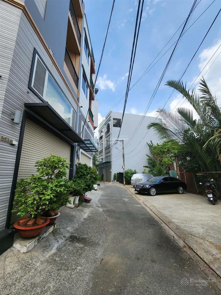Bán nhà hxh , lô gốc quận 7 , 4 lầu, 4 pn , ngang 4,8m chỉ 9 tỷ
