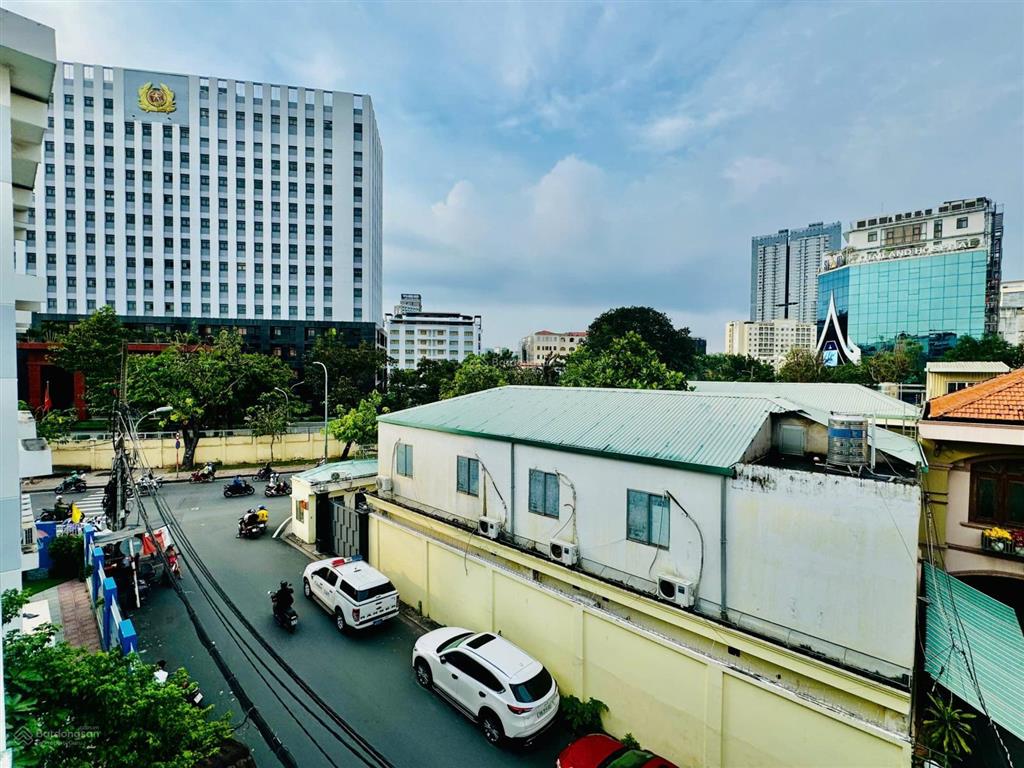 Bán nhà nguyễn trãi quận 1, 2 lầu, 105m2 ngang 6,8 chỉ 45 tỷ