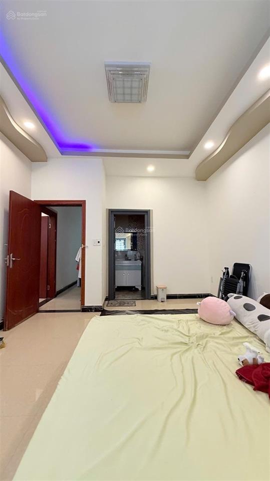 Bán biệt thự 4 lầu 164m2 , 6pn , kdc phong phú, gần bến xe q8 chỉ 17,5 tỷ