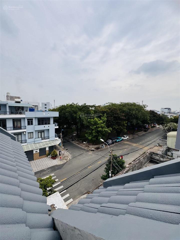 Bán biệt thự khu tên lửa 200m2 , 6 pn , đường 20m chỉ 23 tỷ