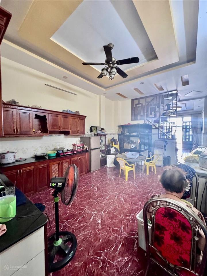 Bán nhà đường trương đình hội quận 8, 4 lầu , 4pn ,84m2 chỉ 10,5 tỷ