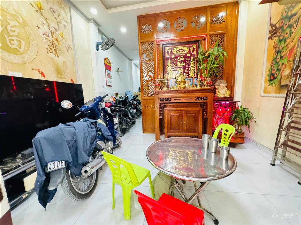 Bán nhà mặt tiền đường bùi điền, phường 5, quận 8, 5 lầu, 5pn chỉ 11 tỷ