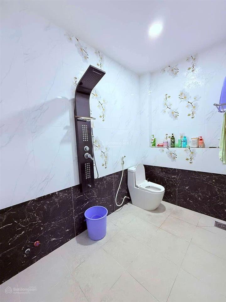 Bán biệt thự lê văn quới, bình tân, 5 lầu, 5pn master, thang máy, ngang 12m, 17,5 tỷ