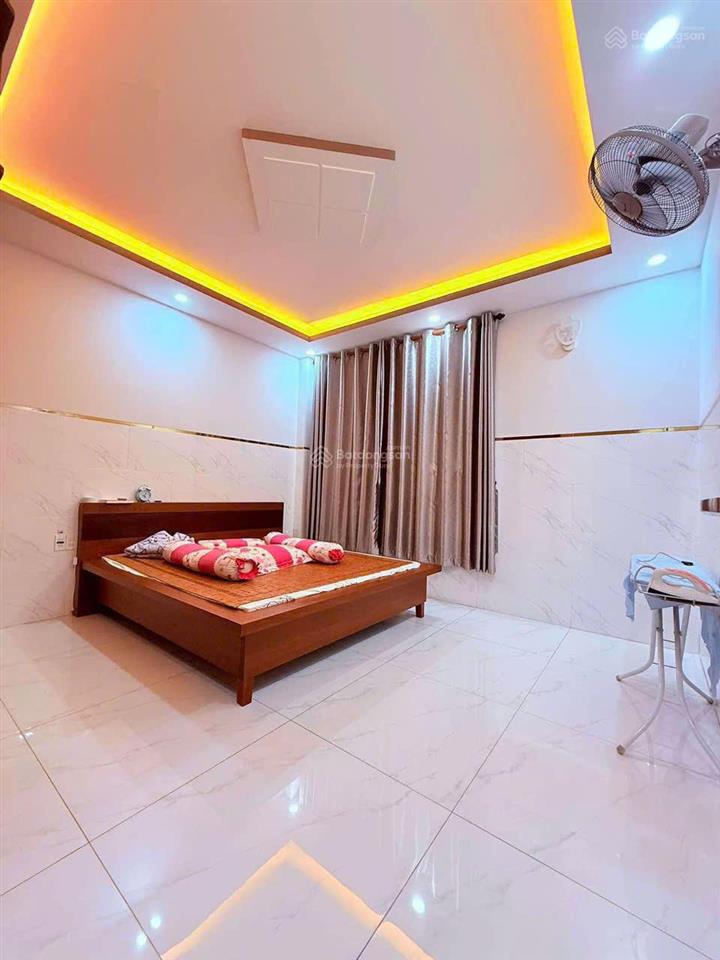 Bán biệt thự lê văn quới, bình tân, 5 lầu, 5pn master, thang máy, ngang 12m, 17,5 tỷ