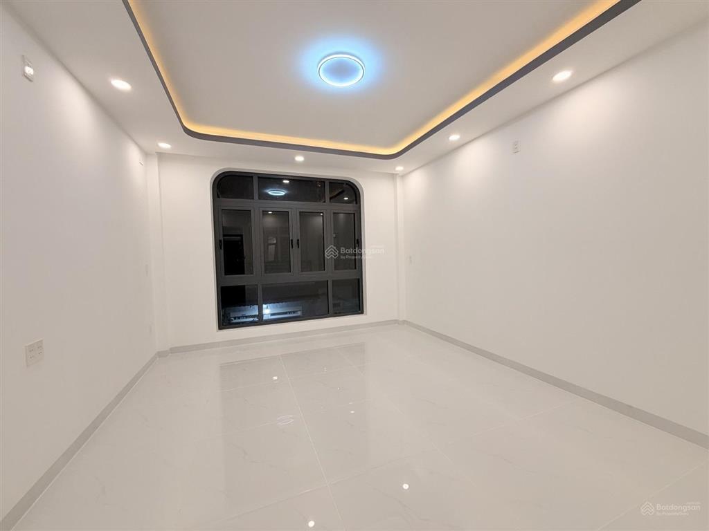 Bán nhà đường mai hắc đế , phường 15 quận 8, 4 lầu , 3pn chỉ 4,98 tỷ