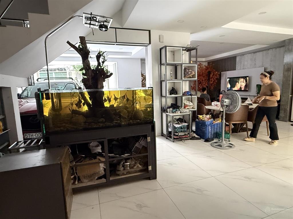 Bán đất tặng villa quận 8, 190m2, ngang 12m chỉ 14 tỷ